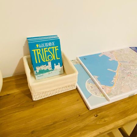 Piazzaborsa Charme Apartment Trieste Ngoại thất bức ảnh