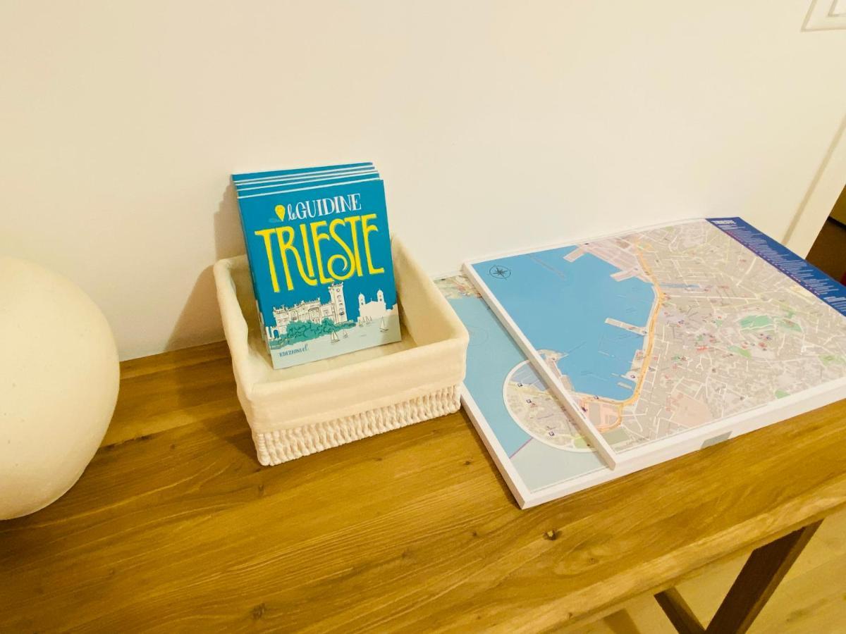 Piazzaborsa Charme Apartment Trieste Ngoại thất bức ảnh